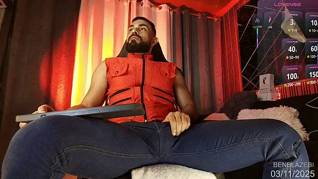 Snapshot of BEN_BLAZE chatting on November 3, 2025, 6:18 am BEN BLAZE online show from November 3, 2025, 6:18 am