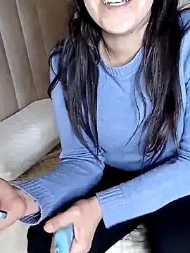 ShadiaStar online show from February 13, 2026, 12:27 pm