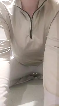 Snapshot of houy111111 chatting on September 25, 2025, 9:26 am houy111111 online show from September 25, 2025, 9:26 am