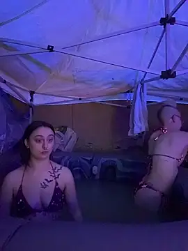 Snapshot of Stonermama666420 chatting on February 2, 2026, 4:55 am Stonermama666420 online show from February 2, 2026, 4:55 am