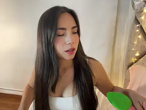 Snapshot of Melody_04 chatting on March 22, 2026, 4:27 am Melody 04 online show from March 22, 2026, 4:27 am