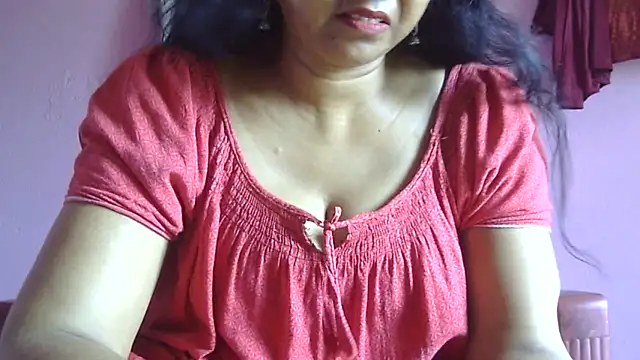 Snapshot of Suhana-sapna chatting on May 18, 2026, 4:07 am Suhana-sapna online show from May 18, 2026, 4:07 am