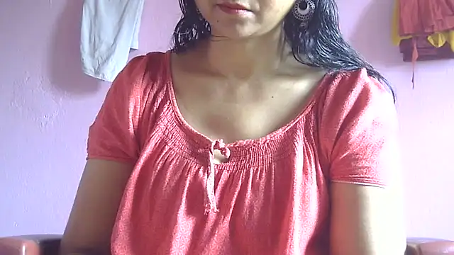 Snapshot of Suhana-sapna chatting on May 8, 2026, 2:26 am Suhana-sapna online show from May 8, 2026, 2:26 am