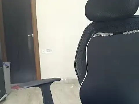 Snapshot of Hritvika chatting on March 3, 2025, 2:17 pm Hritvika online show from March 3, 2025, 2:17 pm