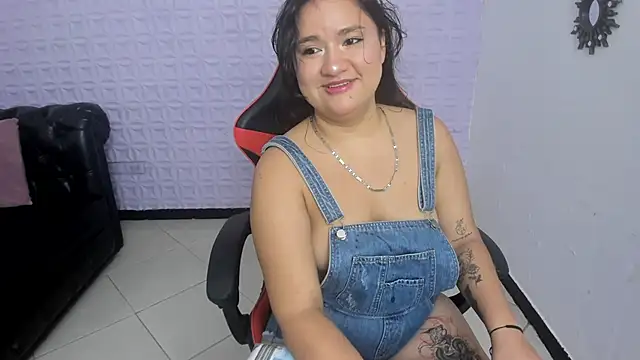 Snapshot of natasha_adams22 chatting on March 15, 2025, 12:58 am natasha adams22 online show from March 15, 2025, 12:58 am