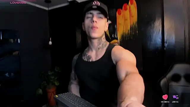 Snapshot of Flynn_Riider chatting on October 20, 2025, 5:24 pm Flynn Riider online show from October 20, 2025, 5:24 pm
