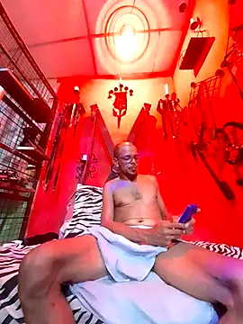 Snapshot of Charly_BC_Dirty chatting on November 9, 2025, 10:36 pm Charly BC Dirty online show from November 9, 2025, 10:36 pm