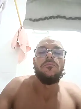 Snapshot of Charly_BC_Dirty chatting on February 16, 2025, 3:16 pm Charly BC Dirty online show from February 16, 2025, 3:16 pm