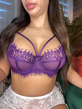 Nicole Diva online show from November 22, 2025, 5:39 am