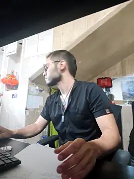 alexdesire online show from April 5, 2026, 10:05 pm