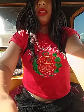 Snapshot of Danna-linyi chatting on July 25, 2026, 8:15 pm Danna-linyi online show from July 25, 2026, 8:15 pm