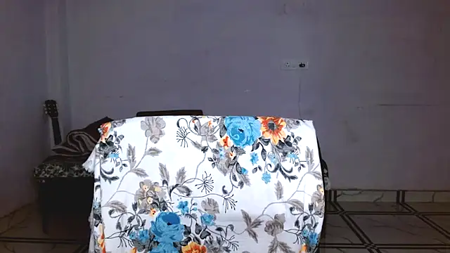 Snapshot of hinaa_khan chatting on July 30, 2026, 7:13 pm hinaa khan online show from July 30, 2026, 7:13 pm