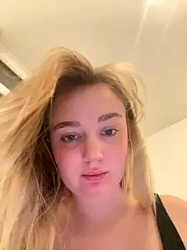 CherryEmmy online show from November 25, 2025, 5:35 pm