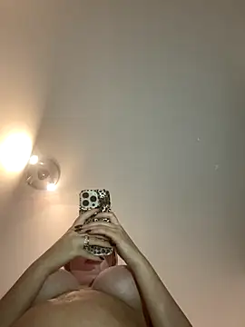 CherryEmmy online show from November 28, 2025, 5:46 pm