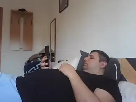  revianzip1 online show from February 14, 2025, 2:44 pm