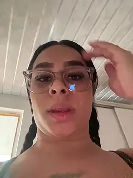 Snapshot of Dulce_smith_1 chatting on May 30, 2026, 6:35 pm Dulce smith 1 online show from May 30, 2026, 6:35 pm