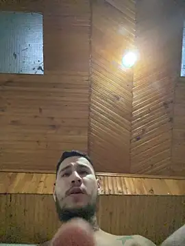 Snapshot of Junihn0 chatting on October 22, 2025, 10:30 pm Junihn0 online show from October 22, 2025, 10:30 pm