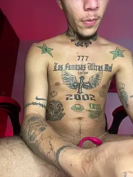 Snapshot of Junihn0 chatting on February 4, 2025, 8:38 pm Junihn0 online show from February 4, 2025, 8:38 pm