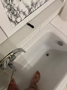 Snapshot of Loco42- chatting on December 24, 2024, 3:58 pm Loco42- online show from December 24, 2024, 3:58 pm