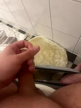 Snapshot of Loco42- chatting on October 13, 2025, 2:02 am Loco42- online show from October 13, 2025, 2:02 am