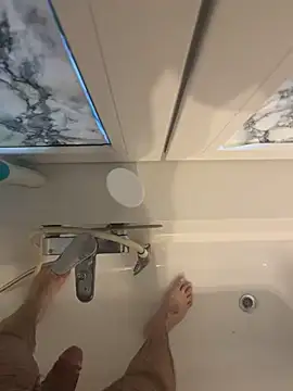 Snapshot of Loco42- chatting on January 26, 2025, 4:20 pm Loco42- online show from January 26, 2025, 4:20 pm