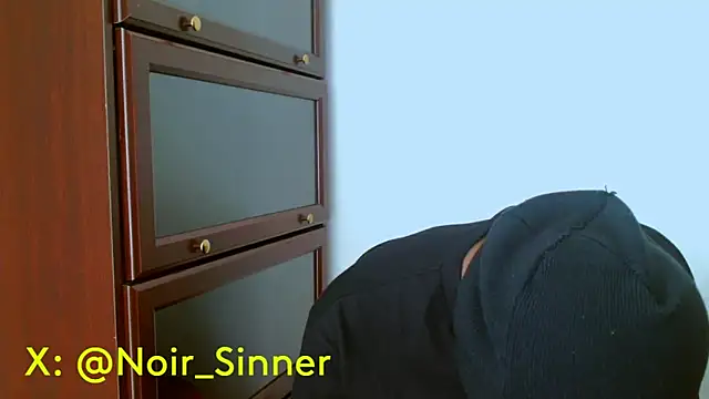 sinnernoir online show from May 22, 2026, 2:48 pm