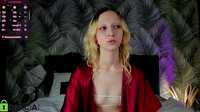 Snapshot of Lexy-Woorhez chatting on December 22, 2025, 11:32 am Lexy-Woorhez online show from December 22, 2025, 11:32 am