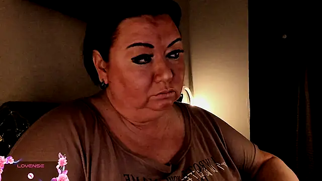 SexxyDreams1 online show from September 14, 2025, 5:30 am