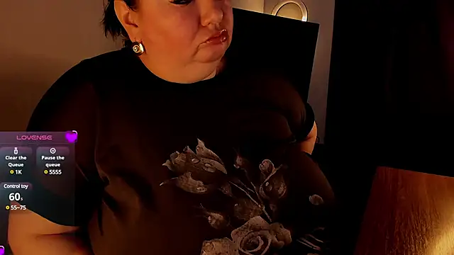 SexxyDreams1 online show from March 4, 2025, 5:21 am