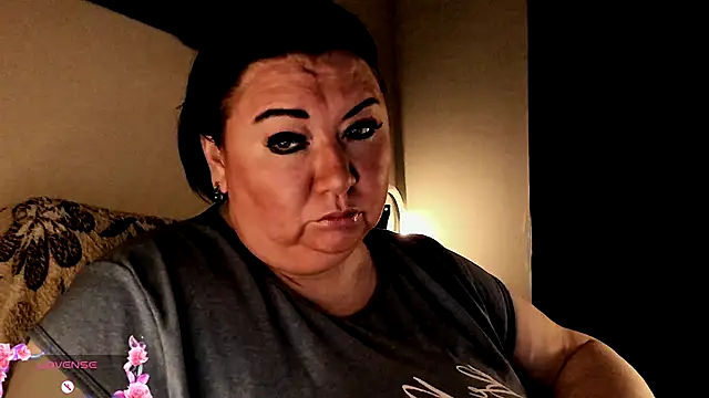 SexxyDreams1 online show from October 1, 2025, 4:28 am