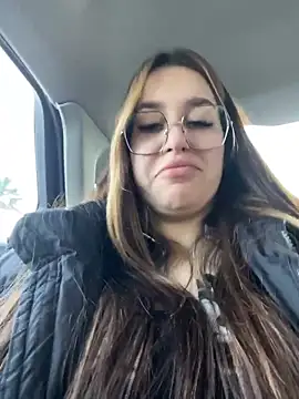 VikiDemi online show from February 16, 2026, 7:40 am