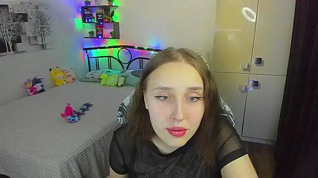 Snapshot of LinaTruly chatting on April 20, 2026, 9:27 pm LinaTruly online show from April 20, 2026, 9:27 pm
