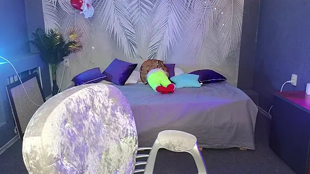 Ruby Rubarb online show from February 23, 2025, 5:18 pm