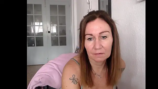 Snapshot of TamaraSweetxo chatting on October 11, 2025, 9:21 am TamaraSweetxo online show from October 11, 2025, 9:21 am