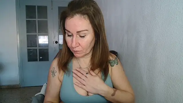 Snapshot of TamaraSweetxo chatting on February 4, 2025, 4:18 pm TamaraSweetxo online show from February 4, 2025, 4:18 pm