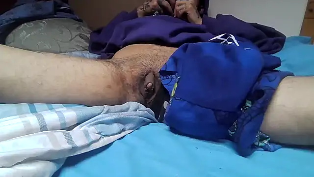 Snapshot of FTM98xxx chatting on February 10, 2026, 2:27 pm FTM98xxx online show from February 10, 2026, 2:27 pm