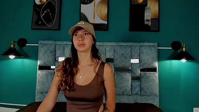 jolie lov online show from February 24, 2026, 1:34 pm