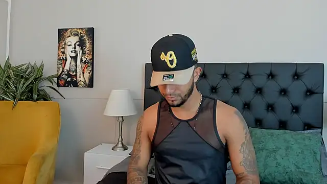 Robin Rief online show from October 12, 2025, 3:30 am