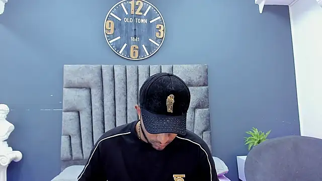 Robin Rief online show from April 9, 2026, 7:31 pm