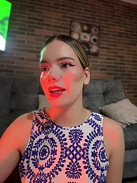 NicoleCut online show from March 19, 2026, 9:53 am