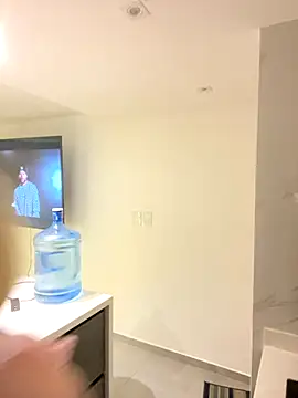 Snapshot of NicoleCut chatting on December 2, 2025, 10:50 am NicoleCut online show from December 2, 2025, 10:50 am