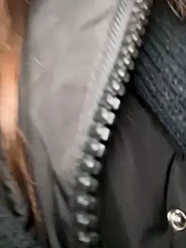 Snapshot of VelvetVixenI chatting on November 29, 2025, 6:52 pm VelvetVixenI online show from November 29, 2025, 6:52 pm