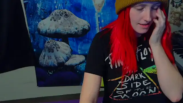 Snapshot of _hellostormy_ chatting on November 18, 2025, 11:57 am hellostormy online show from November 18, 2025, 11:57 am