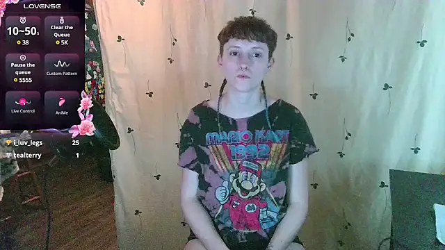 Snapshot of _hellostormy_ chatting on February 5, 2025, 7:53 pm  hellostormy  online show from February 5, 2025, 7:53 pm