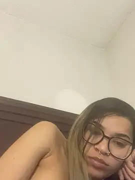 1prettygem online show from January 26, 2025, 12:43 pm