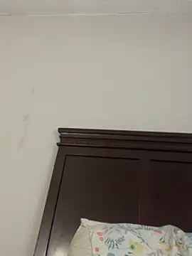 1prettygem online show from December 21, 2024, 9:15 pm