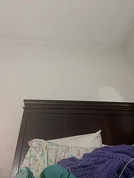 1prettygem online show from January 11, 2025, 2:20 am