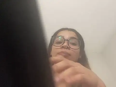 1prettygem online show from January 27, 2025, 3:37 am