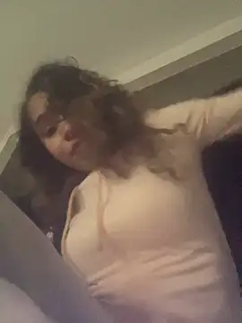 1prettygem online show from January 17, 2025, 10:12 pm