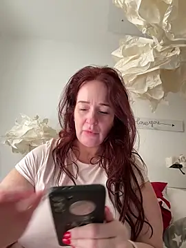 Snapshot of Engel_mia chatting on December 5, 2025, 10:14 am Engel mia online show from December 5, 2025, 10:14 am